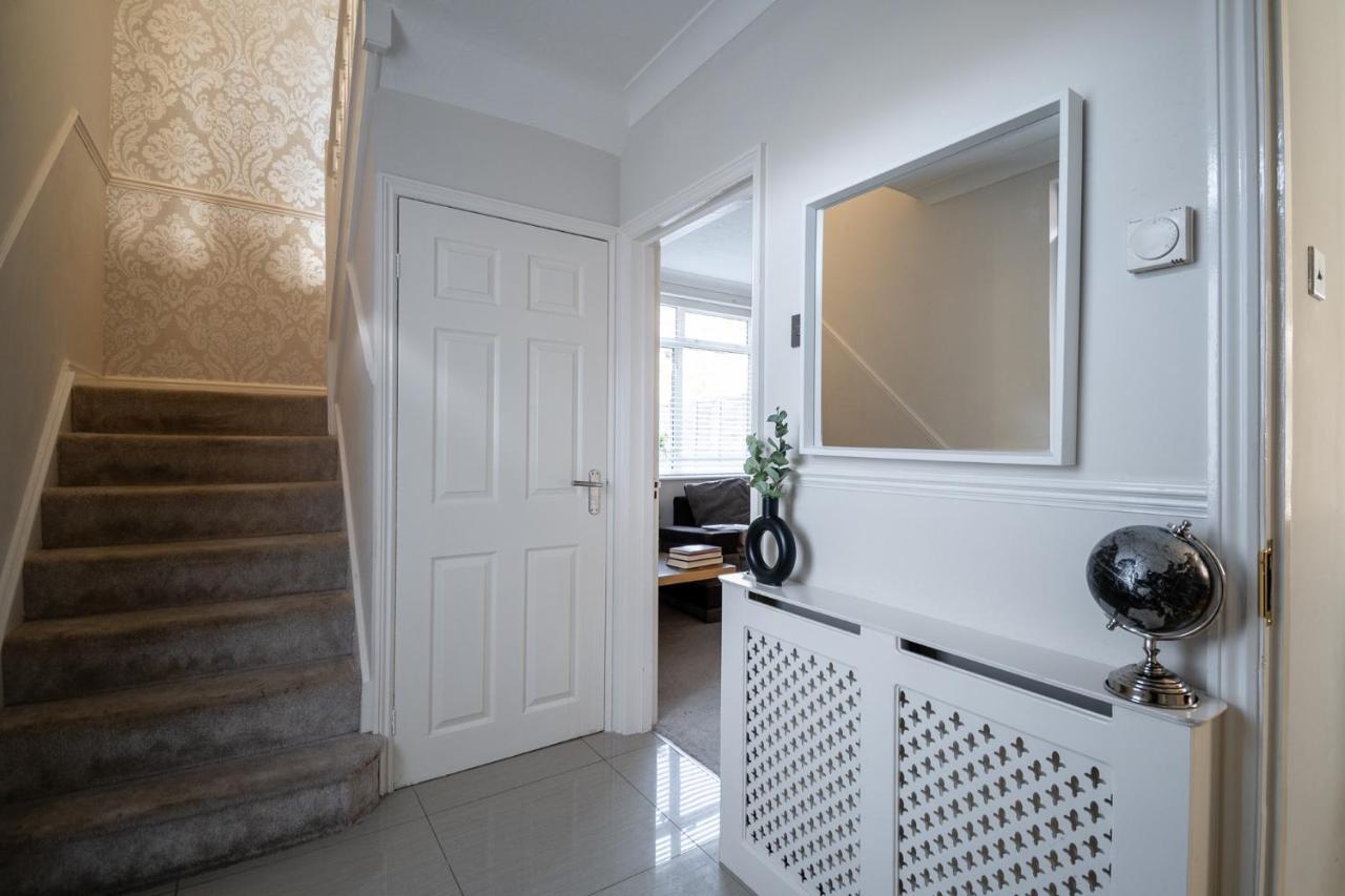 Ashbourne House - Close To Central ووكينغ المظهر الخارجي الصورة