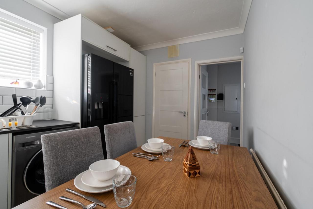 Ashbourne House - Close To Central ووكينغ المظهر الخارجي الصورة