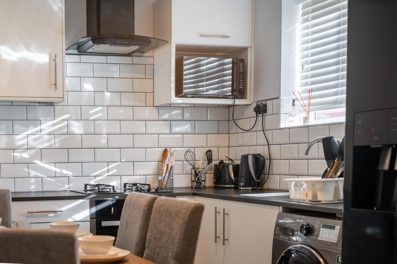 Ashbourne House - Close To Central ووكينغ المظهر الخارجي الصورة
