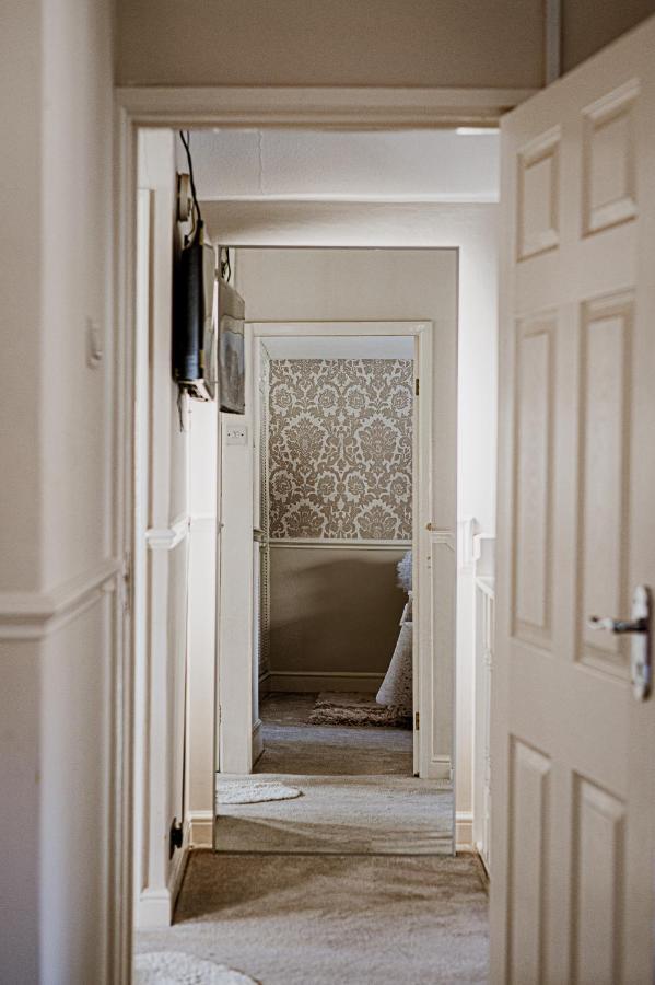 Ashbourne House - Close To Central ووكينغ المظهر الخارجي الصورة